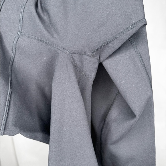 🍋 Lululemon Groove Crop Pants Short Capris Black Size 4 - Picture 6 of 7